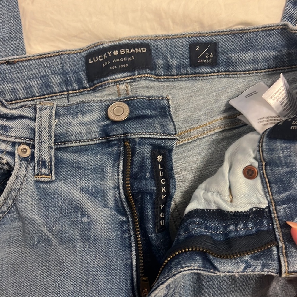 lucky brand jeans - Picture 2 of 3